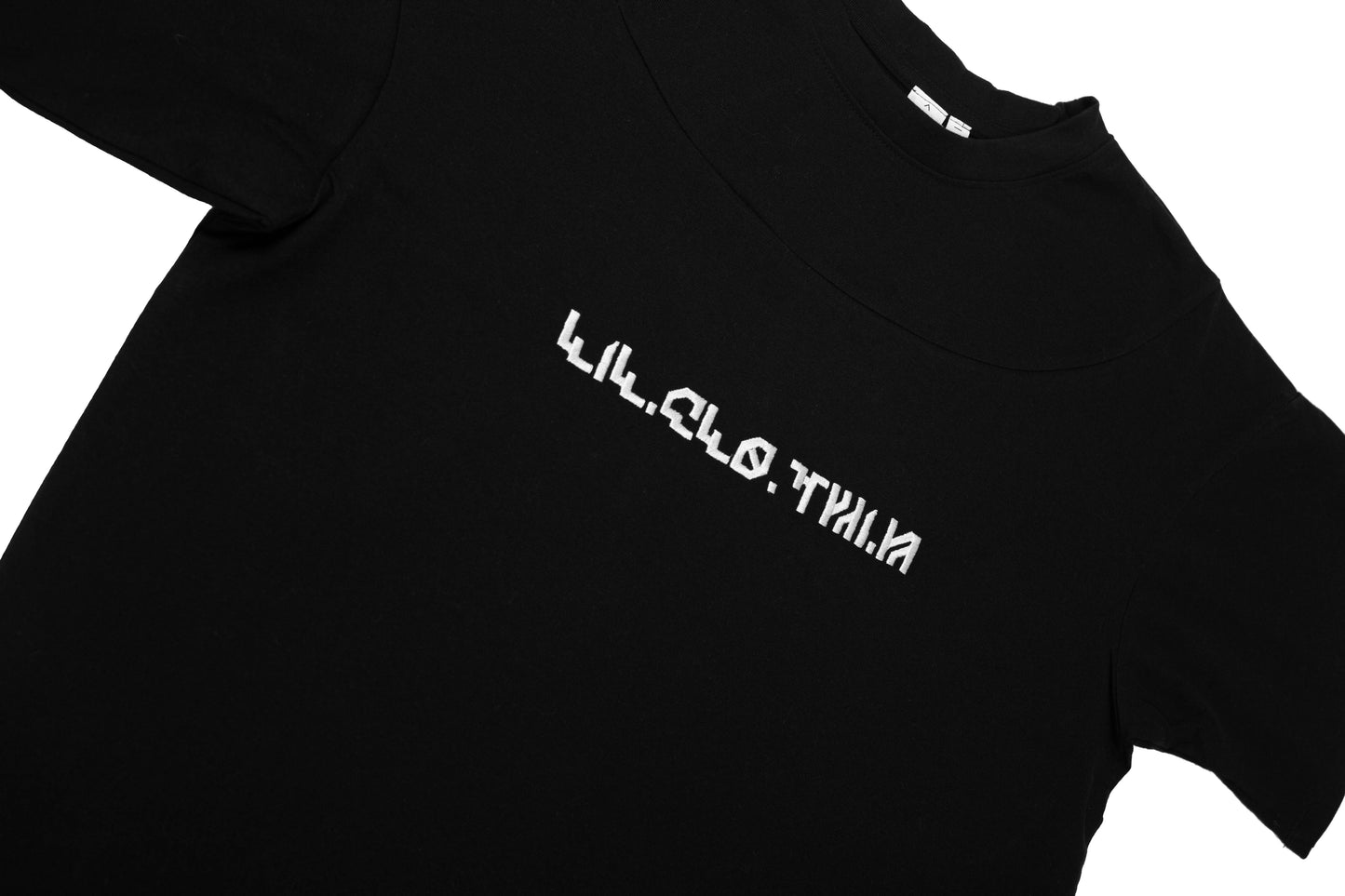 BLACK TEE