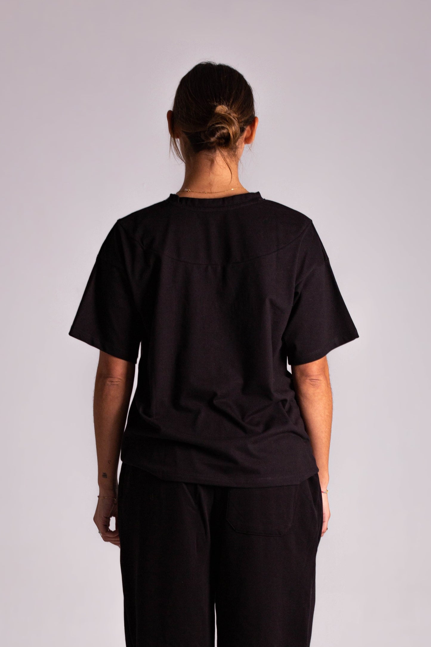 BLACK TEE